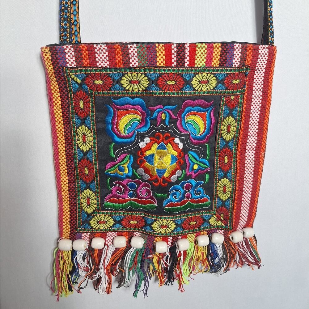 Boho Hippie Gypsy Bag Yarn Fringe Colorful Purse Crossbody Thin Zipper Closure
